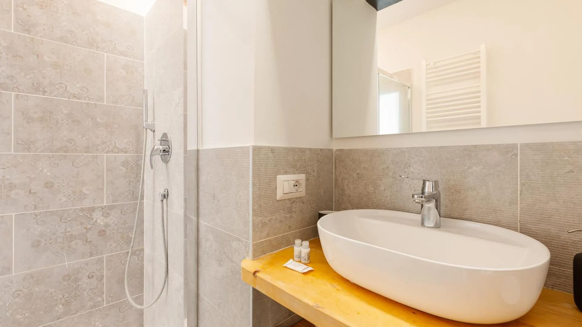 Bright Apartment -Pasteur M1 Milan Italy